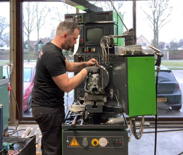 Hoe Rik zijn passie volgde als monteur brandstofpompen